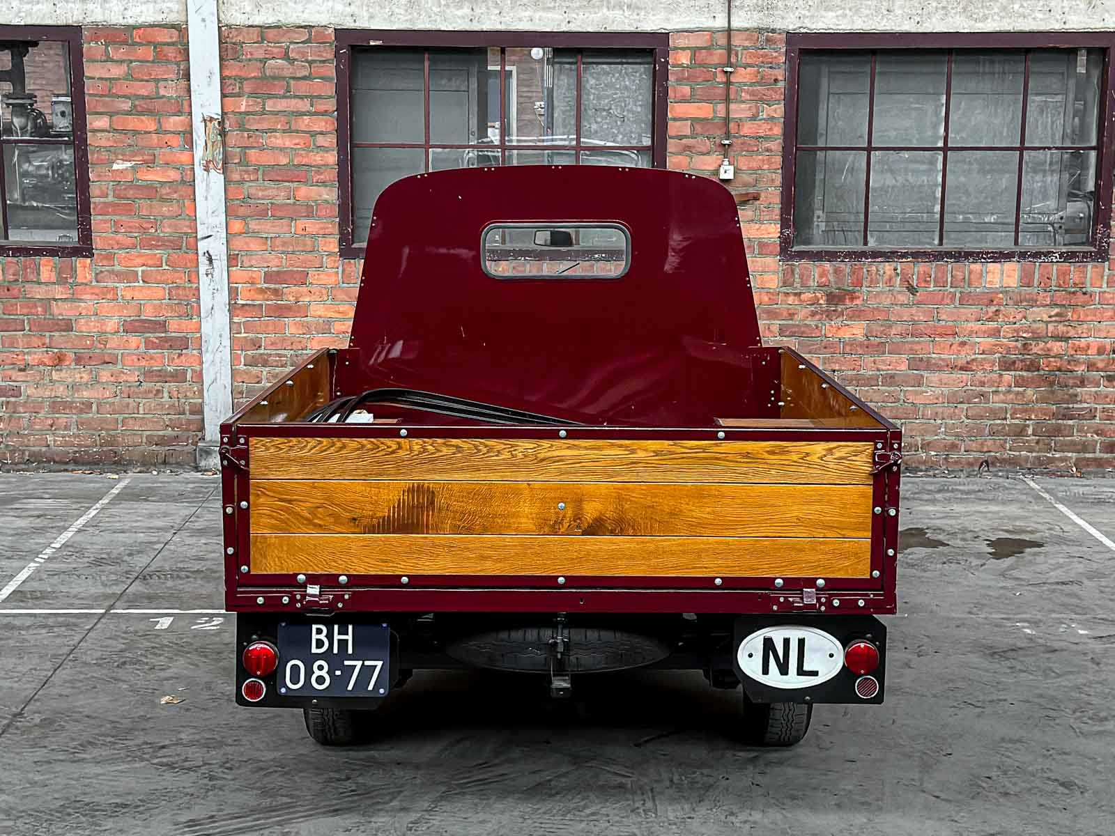 Peugeot 202 Pick-Up Truck 1946, BH-08-77
