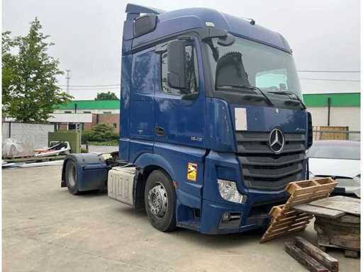 Tractor Mercedes Actros, BMW 225XE, truck MAN and vehicles due to bankruptcy