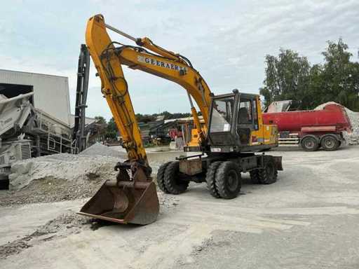 Escavatore su ruote JCB