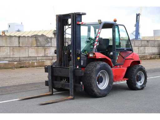 Manitou - 2006 - M50-4x4 - 4.7M Triplex, Side-Shift, Closed Cab - Rough Terrain Forklift