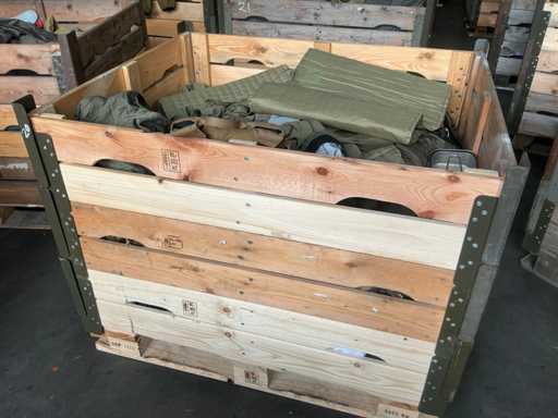 Various NL Army Clothing