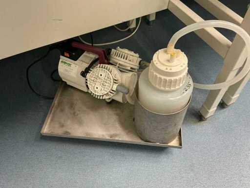 KNF N 035.3 AN.18 Pumpe mit Rollenplatte