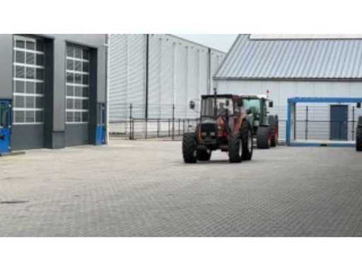 7f29ec5f-5037-4384-bab8-9fb0c0e5a0e5.mp4