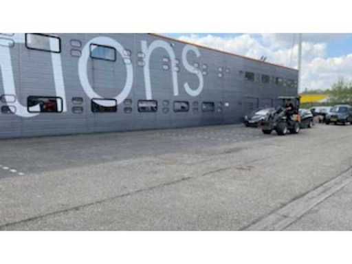 ad95efb9-c814-4b41-b929-d079960e5adb.mp4