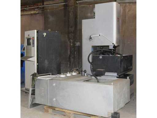 Electroerosión por penetración CNC ONA DB300