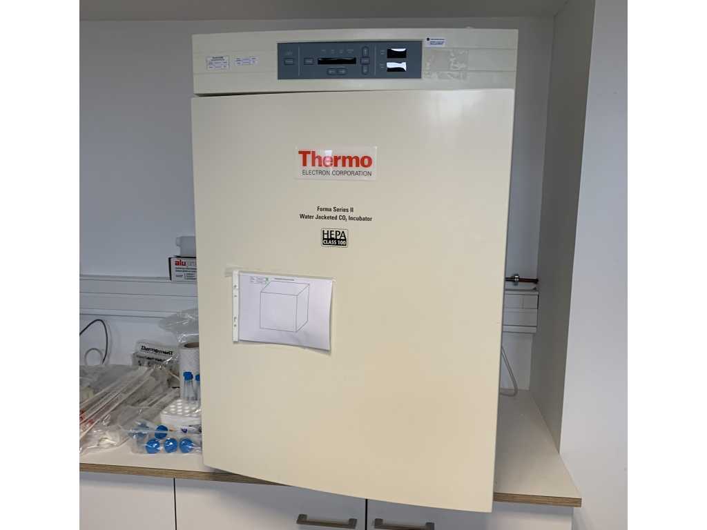 THERMO Electron - FORMA Serie II CO2 Incubator