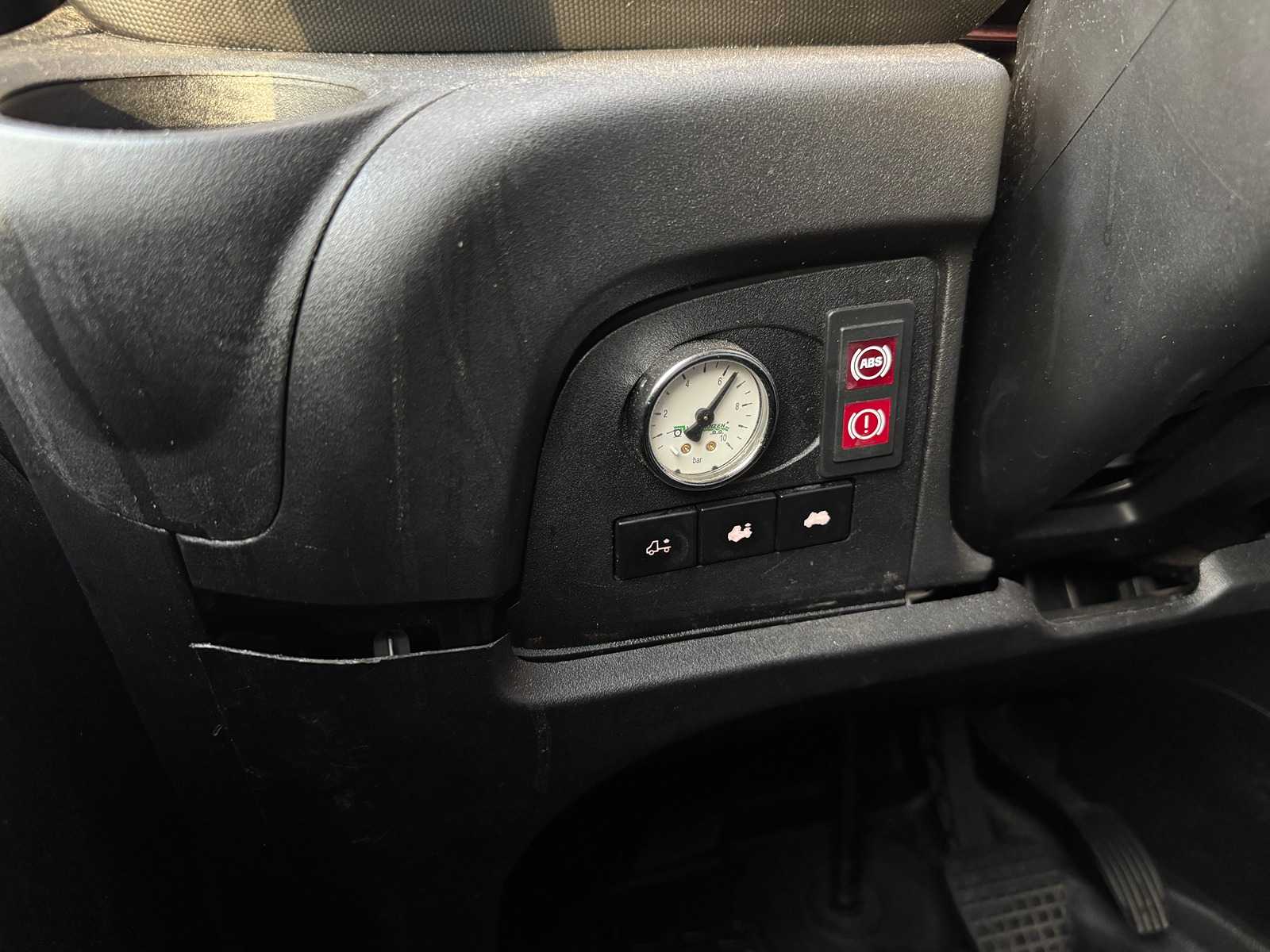 Iveco Daily 40C17 3.0 375 170pk 2016, VS-281-H