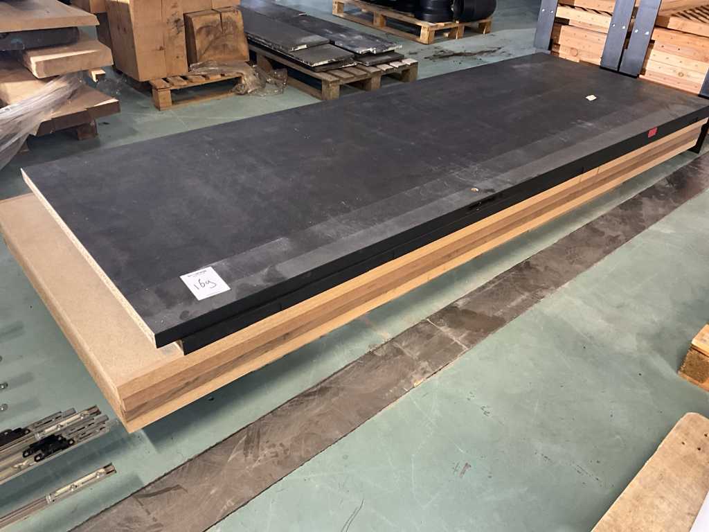 Wood-panel material (6x)