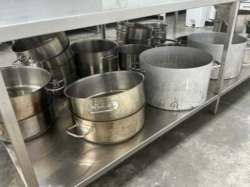 Batch of various stainless steel cooking pots