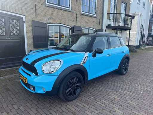 Mini 2011  Mini Countryman  1.6 Cooper S Pepper 44-RJS-8