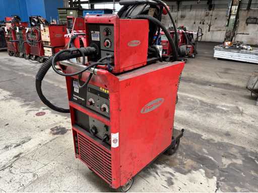 FRONIUS VARIOSYNERGIC 4000-2 G/W Machine à souder + poussoirs de fil