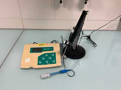 EUTECH INSTRUMENT CYBERSCAN 510 PH meter