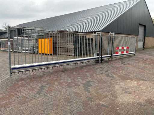 Heras Aluminium-Elektroschiebetor, 9,50 M Gang