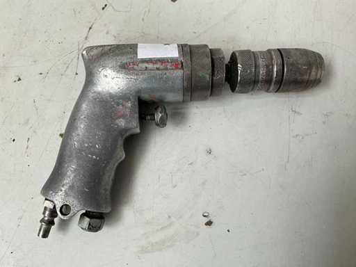 Pneumatic wrenches