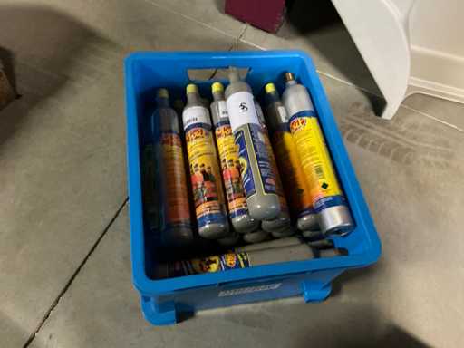 Cylindry dwutlenku węgla