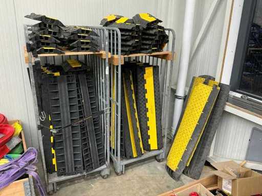 Vassoio per cavi in plastica (85x)