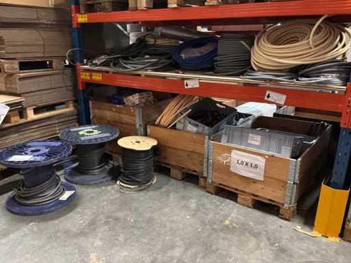 Charge von Elektro- und Installationsmaterialien
