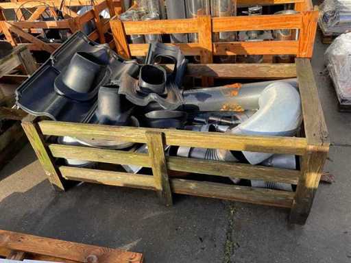 Partij divers schoorsteenpijp en toebehoren