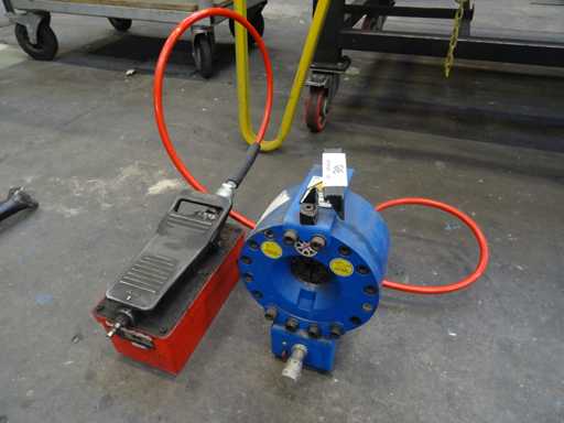 OP - 2012 - TUBH47E - Hose press