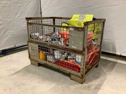 Partie - Expédition de fournitures