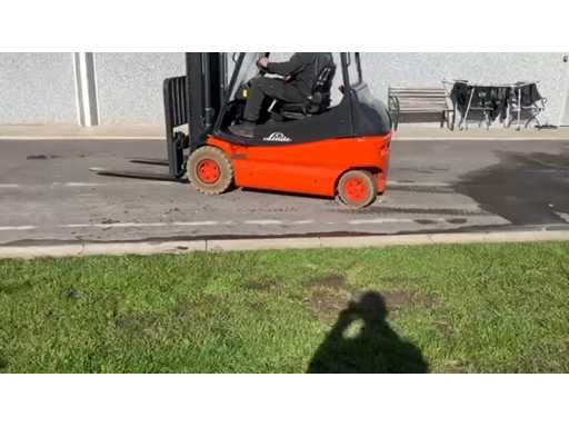 VIDEO-2025-10-28-13-02-18.mp4