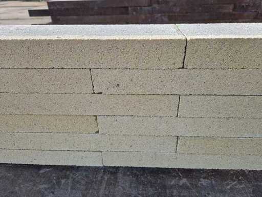 Wall blocks (approx. 224 pieces)