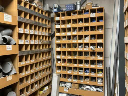 Lot d’accouplements et divers