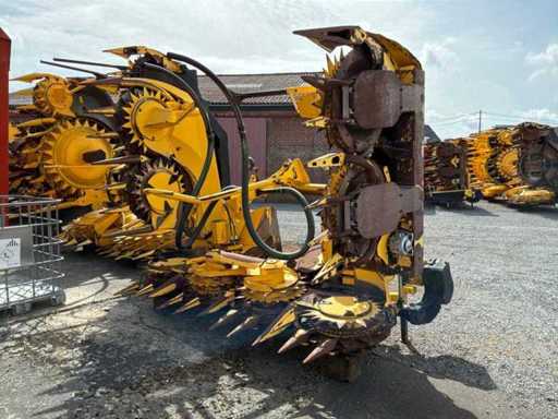 2012 Kemper - New Holland FIE440 plus Corn coupe for Forage Harvester