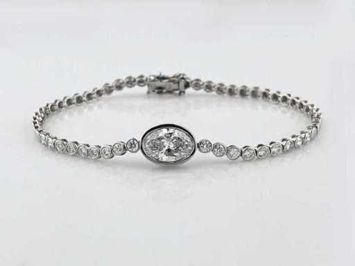 14 KT witgouden armband met 2,97 cts laboratoriumgekweekte diamant
