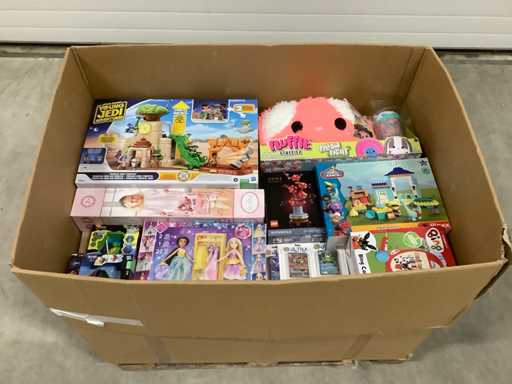 Speelgoed - O.a Lego , Star Wars en Pokemon