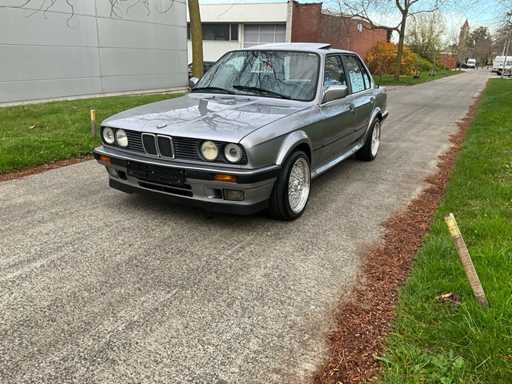 1989 BMW 325 Passenger Car