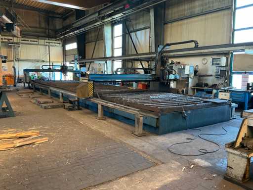 ESAB - SXE-P1 4000 & CXE-P 4000 - Brennschneidanlage