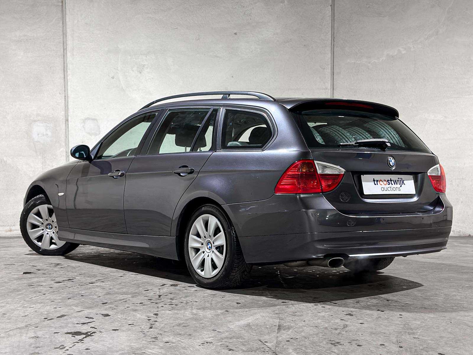BMW 318i Touring High Executive 3-serie 141pk 2008, 22-HNJ-3 youngtimer