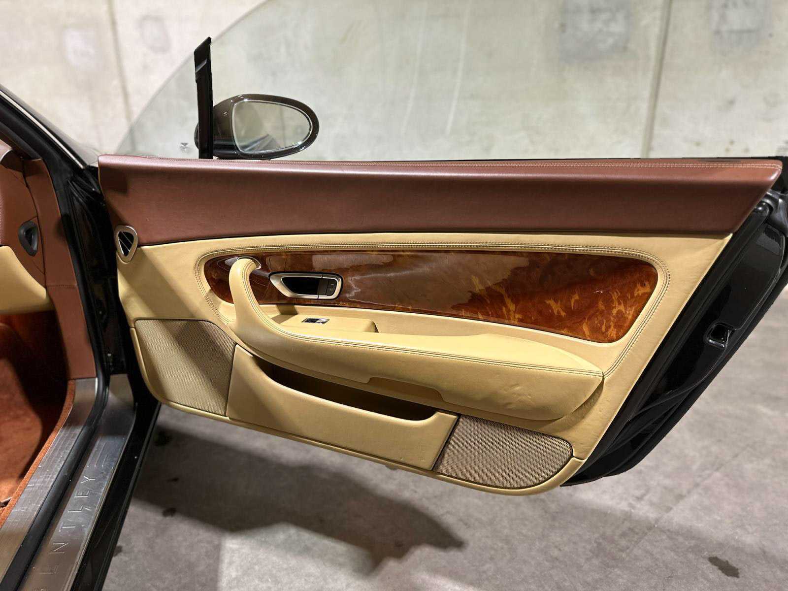 Bentley Continental GT 6.0 W12 560pk 2006, P-579-KS