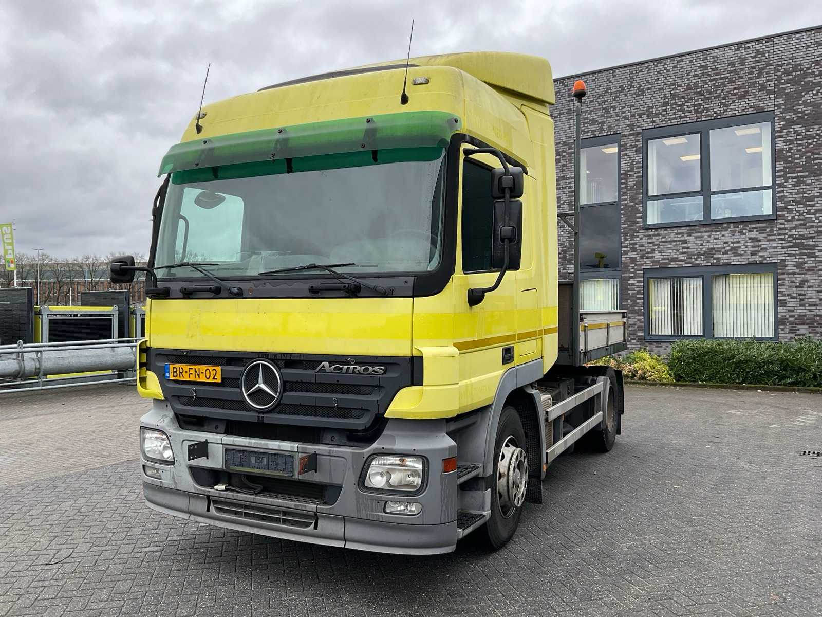 2005 Mercedes-Benz 1836 LA Truck