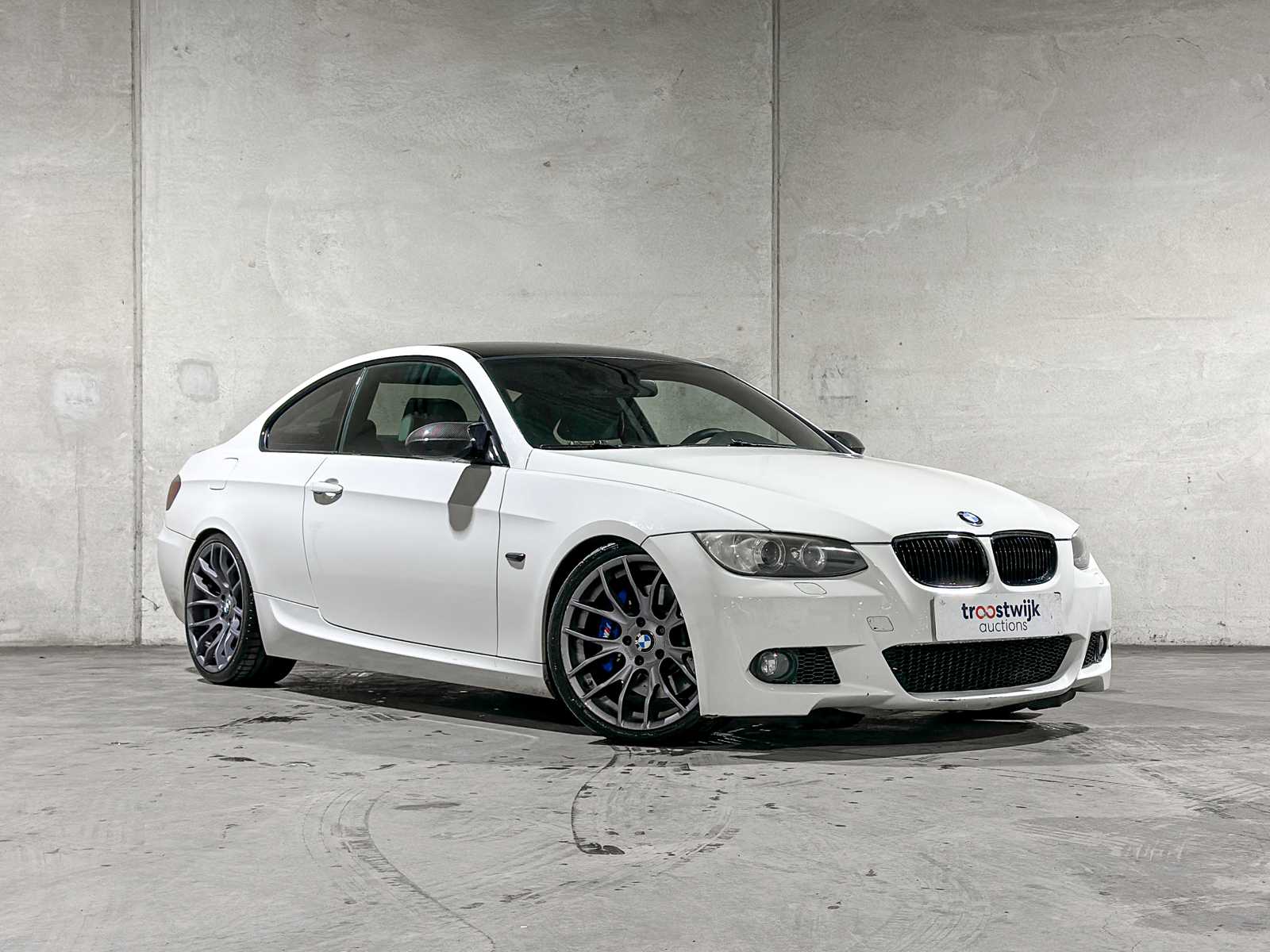 BMW 335i Executive M-Sport 306hp 2007 3-Series Coupe, RJ-584-B (Manual)