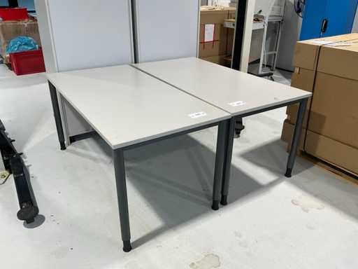 Kantoortafel (2x)