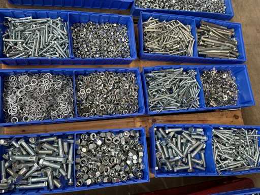 Batch of fasteners