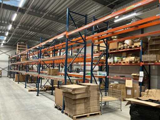 Warehouse rack (243x)