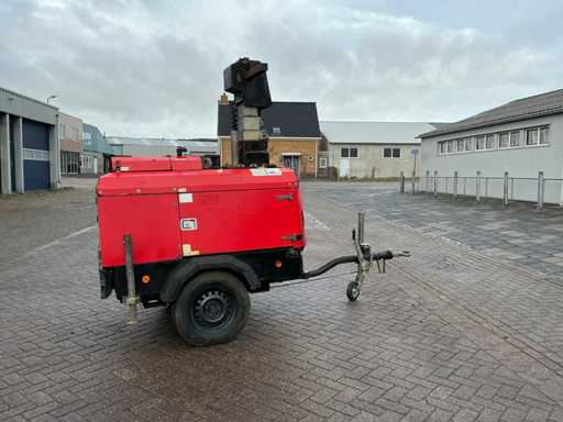 Lumina de construcție a turnului 2013 Bled1-1413