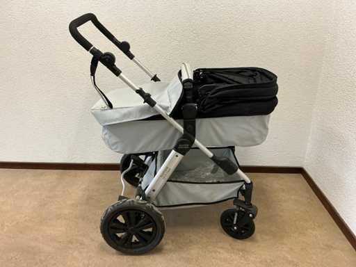 Hummel- und Bienenkinderwagen