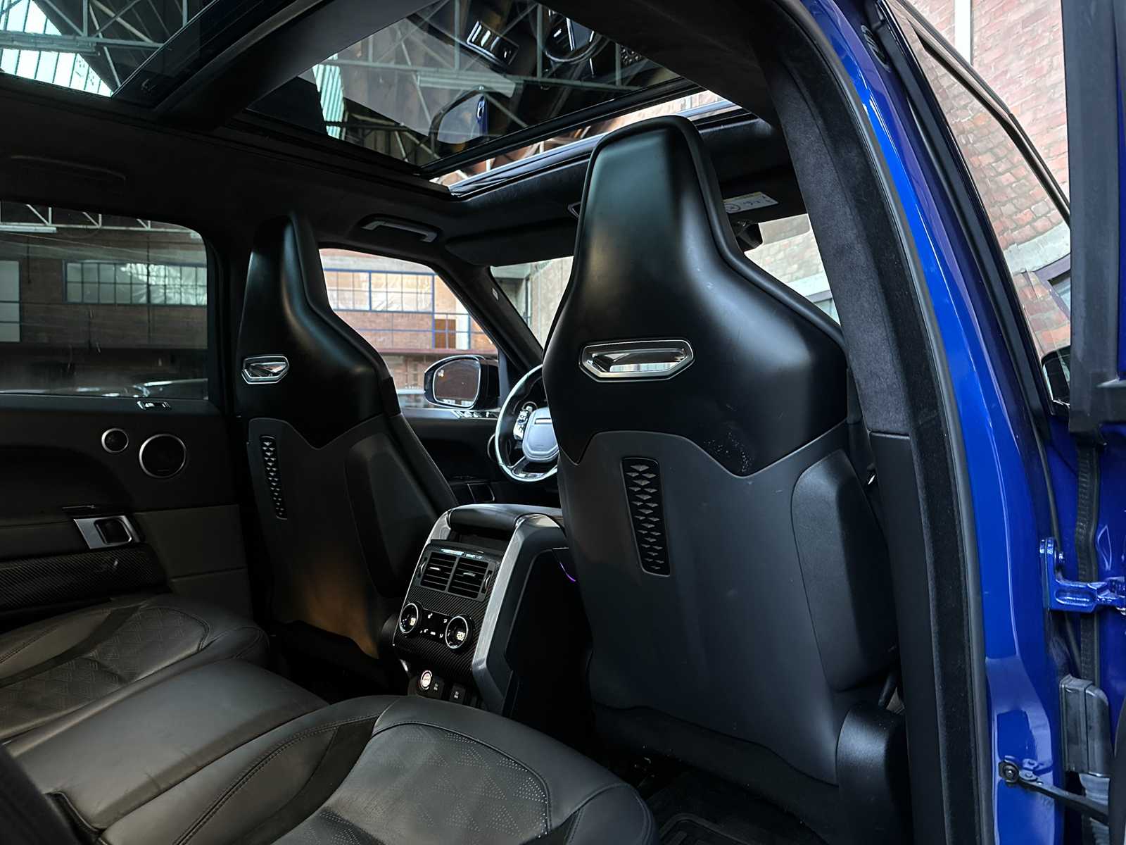 Land Rover Range Rover Sport SVR 5.0 V8 Supercharged FACELIFT 575pk 2018, L-593-LD