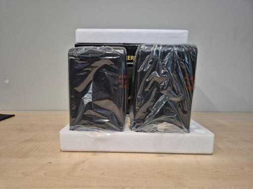 Behringer - Speakers (2x)