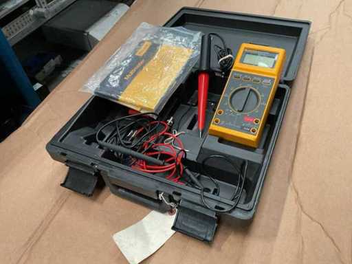 Fluke 27 Multimeter