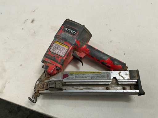 Atro pneumatische spijkermachine