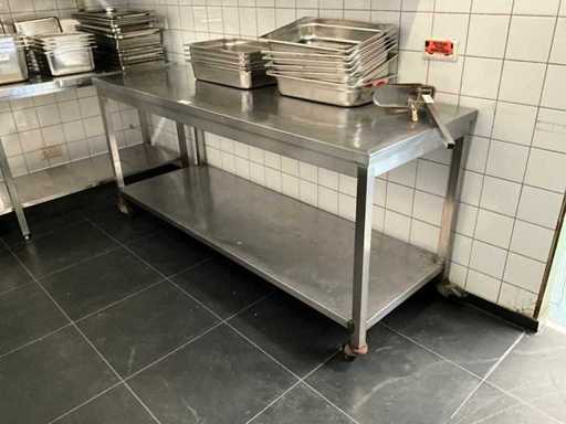 Tavolo da lavoro in acciaio inox
