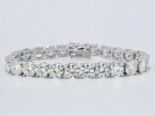 Witte tennisarmband met briljanten