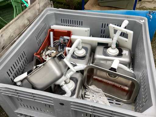 Roestvrijstalen waskom met kraan en zij-één (6x)