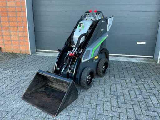 Mini pelle Sherpa E200 2023