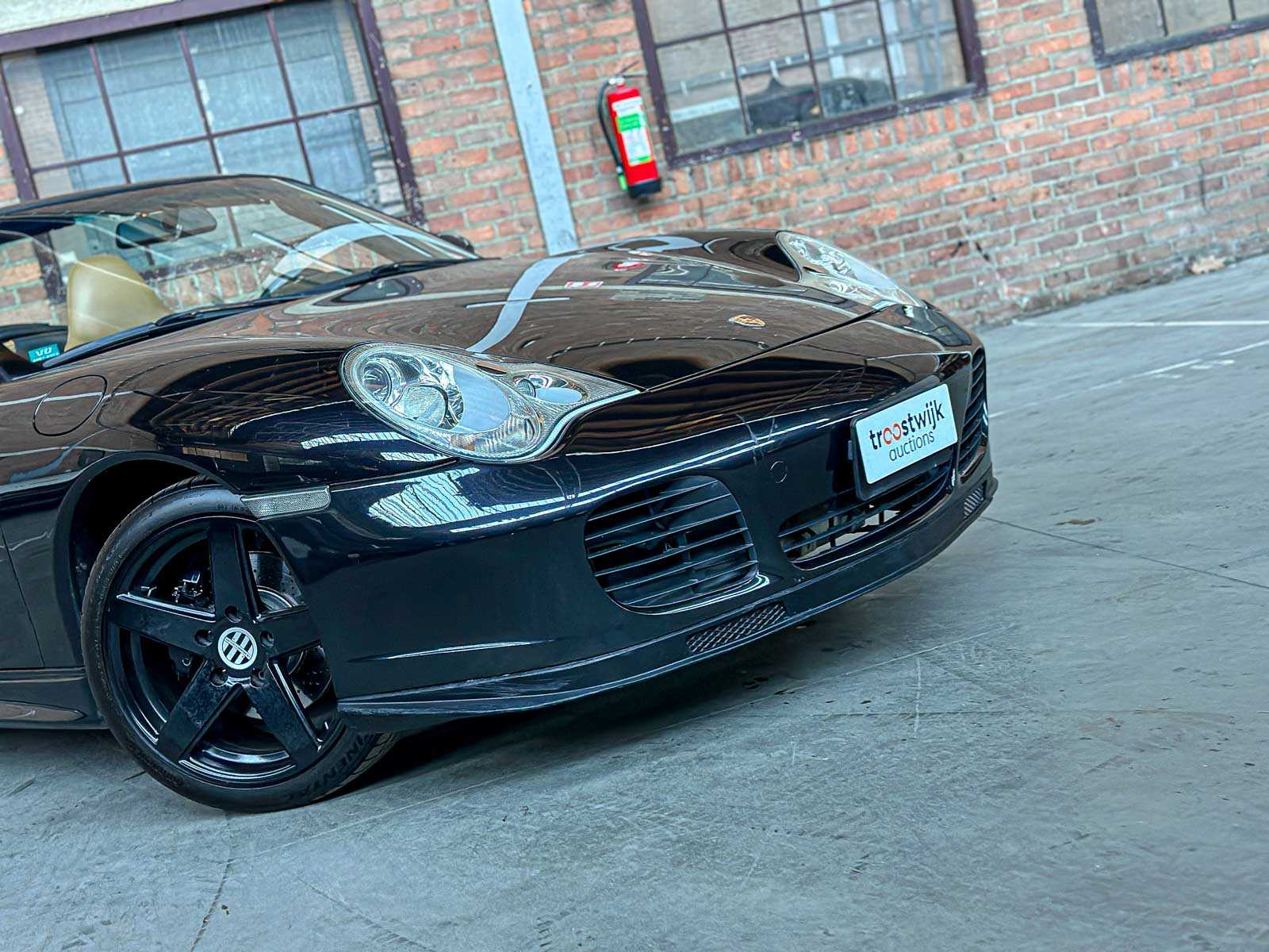 Porsche 911 Carrera Cabriolet 3.6 996 320pk 2004 HANDGESCHAKELD -Youngtimer-